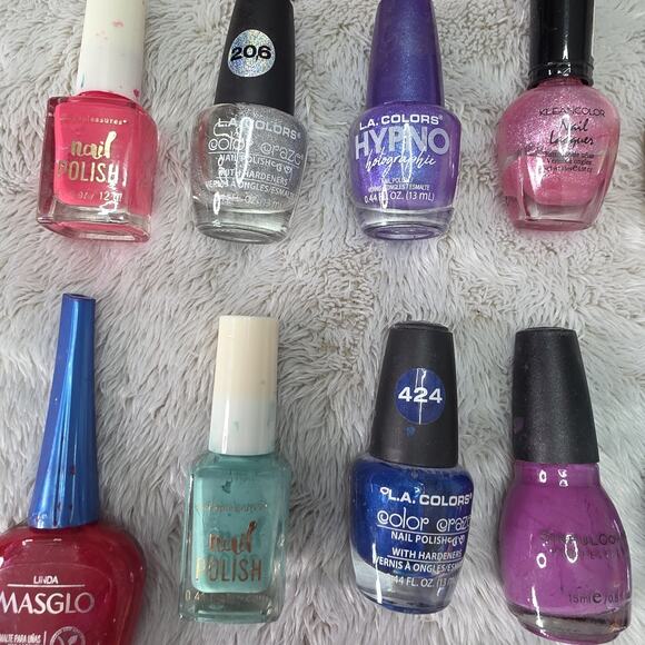 Mixed lot of Nail Polish Lot of 30 L.A. Colors, Sinful Colors, Kiss, Maybelline - Picture 9 of 16
